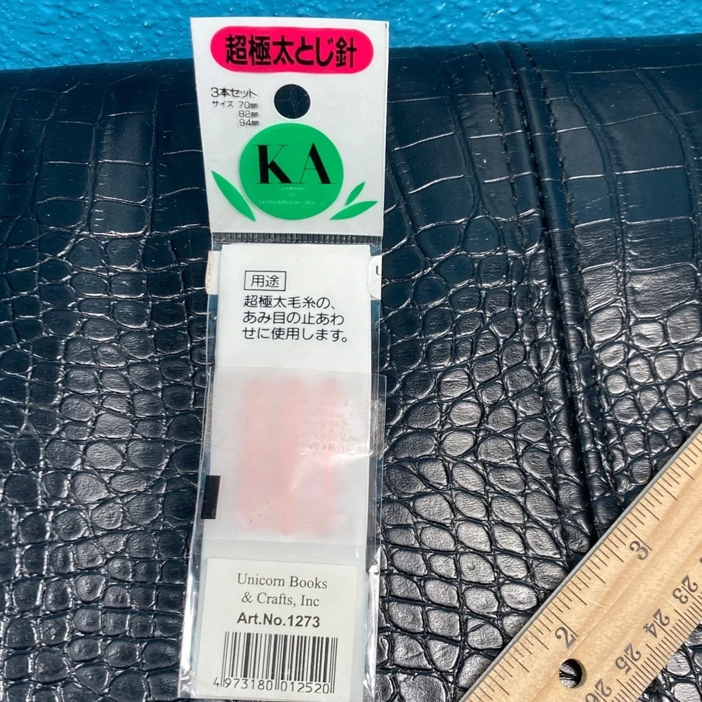 5 for $10: NWT KA Plastic Darning Needles Long Size